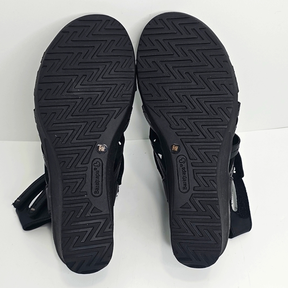 Baretraps Women Black Sandals with Criss-Cross Design - Picture 10 of 15